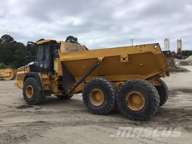 John Deere 260E Terrængående lastbiler