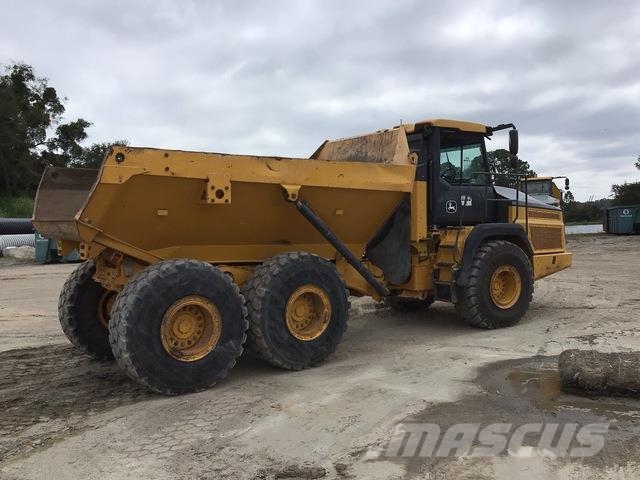 John Deere 260E Terrængående lastbiler