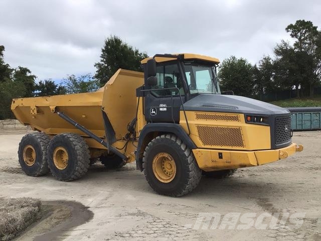 John Deere 260E Terrængående lastbiler