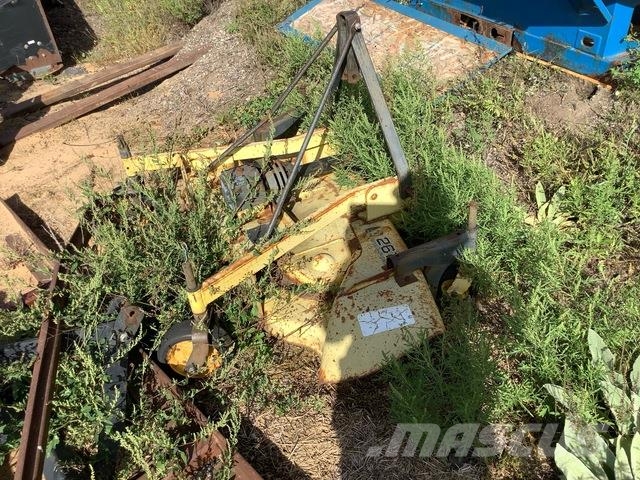 John Deere 261 モアーコンディショナー