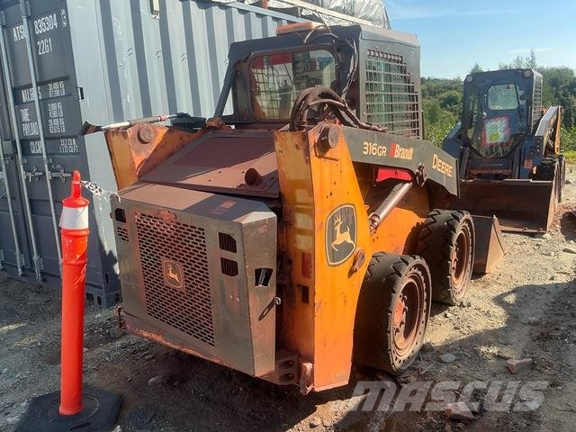 John Deere 316GR Kompaktrakodók