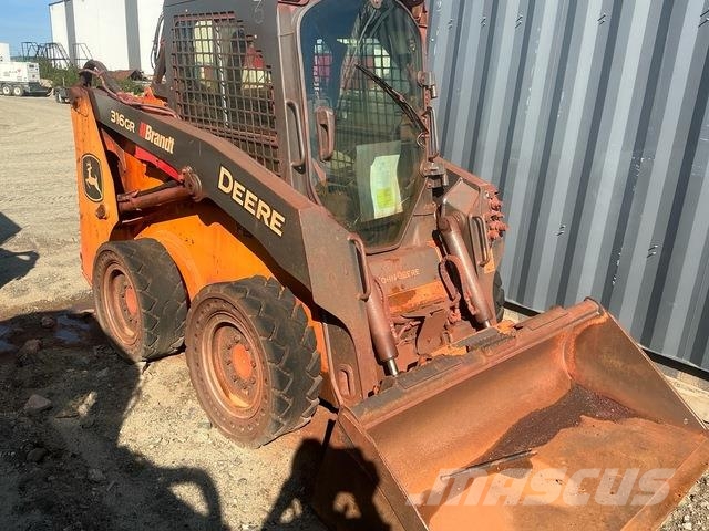 John Deere 316GR Kompaktrakodók