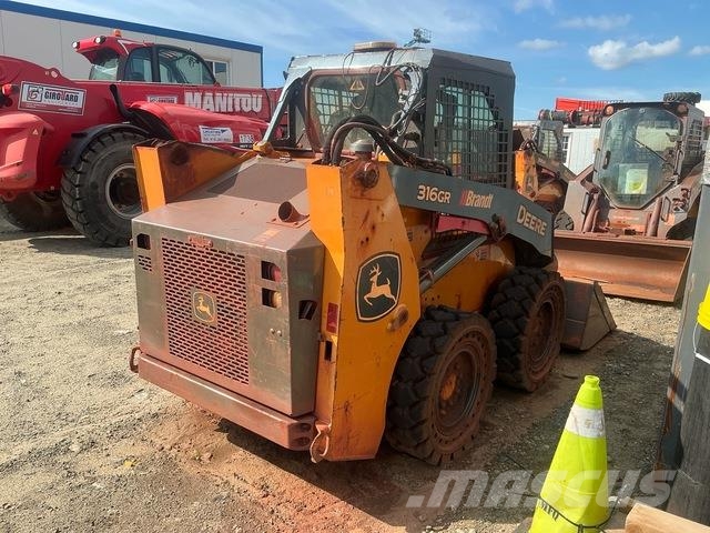 John Deere 316GR Kompaktrakodók