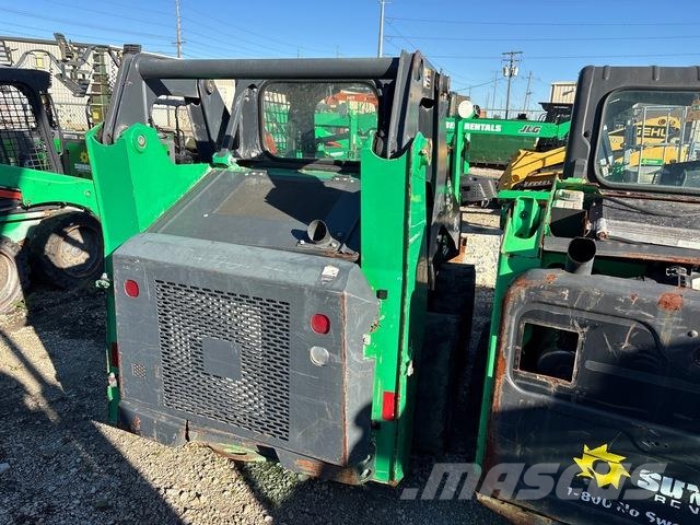 John Deere 318G 滑移轉向裝載機