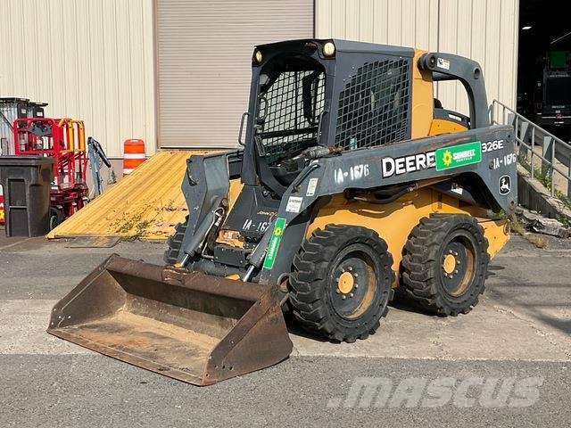 John Deere 326E Skid steer mini utovarivači
