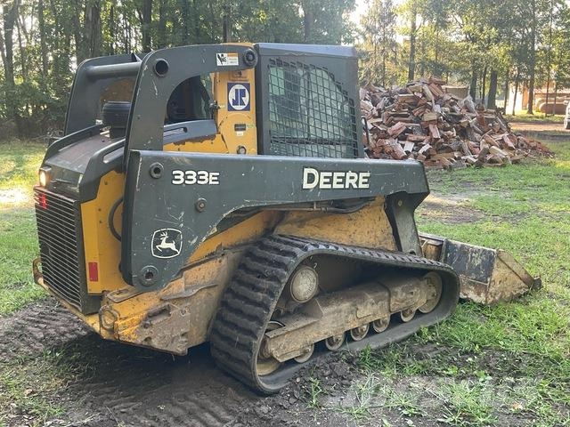 John Deere 333E Міні-навантажувачі