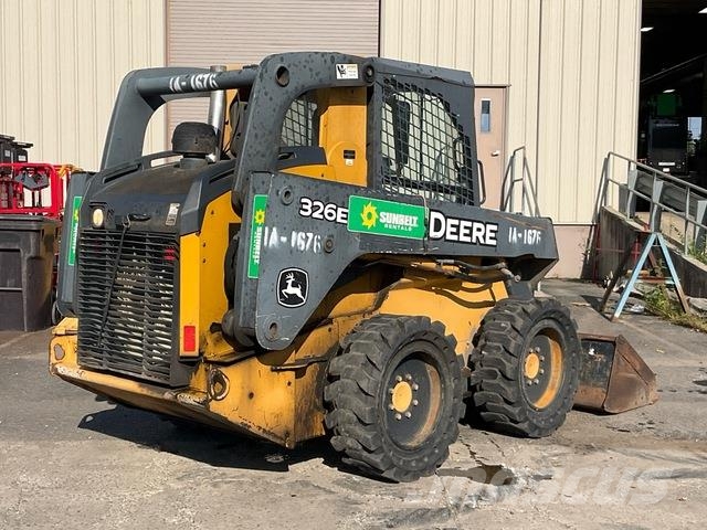John Deere 362E Schrankladers