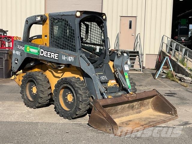 John Deere 362E Schrankladers