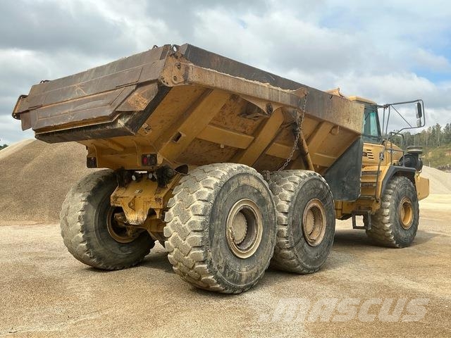John Deere 400D Zglobni damperi