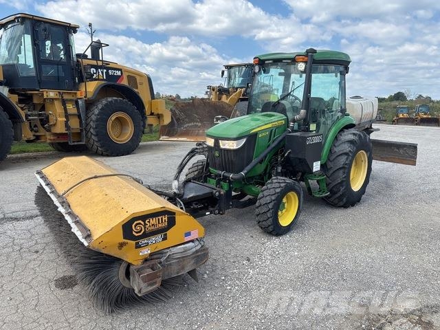 John Deere 4052R Innenraumkehrmaschinen