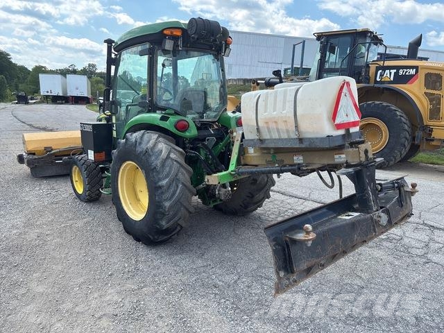 John Deere 4052R Innenraumkehrmaschinen
