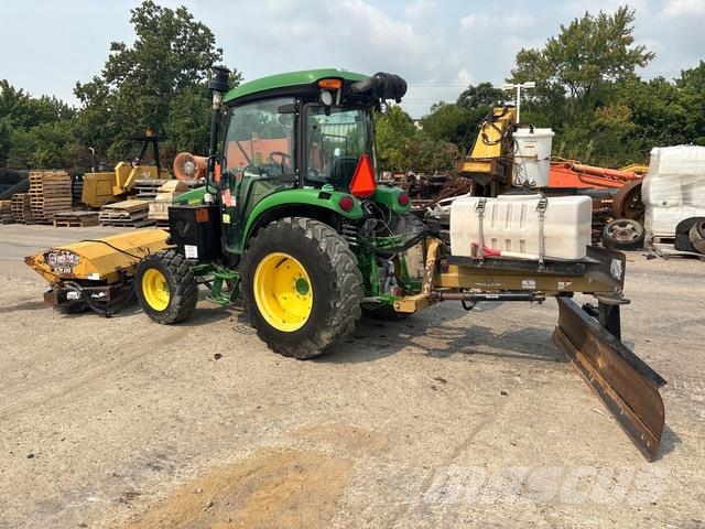 John Deere 4052R Innenraumkehrmaschinen