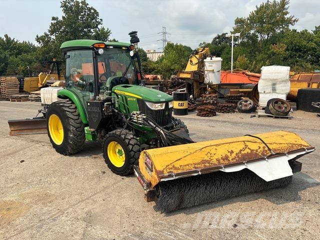 John Deere 4052R Innenraumkehrmaschinen