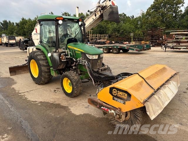 John Deere 4052R Innenraumkehrmaschinen