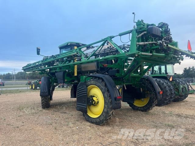 John Deere 410R 자주 동력 분무기