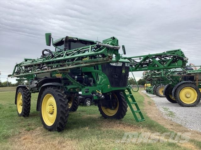 John Deere 412R Samohodne prskalice
