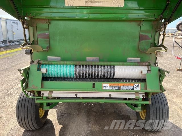 John Deere 468 Presse à balle ronde
