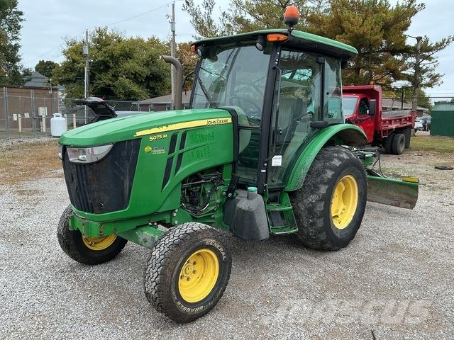 John Deere 5075M Manji traktori