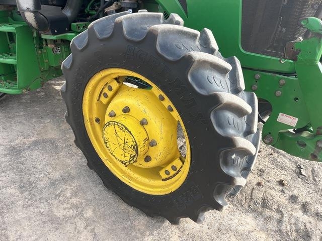 John Deere 5090R Tractors