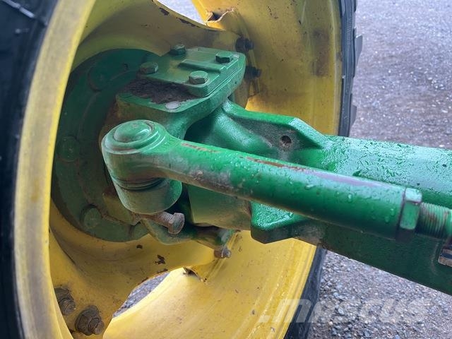 John Deere 5090R Tractors