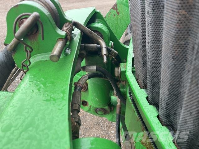John Deere 5090R Tractors