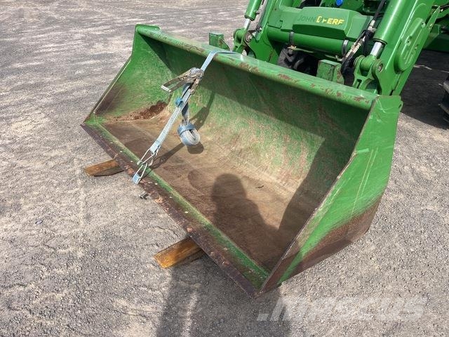 John Deere 5090R Tractors