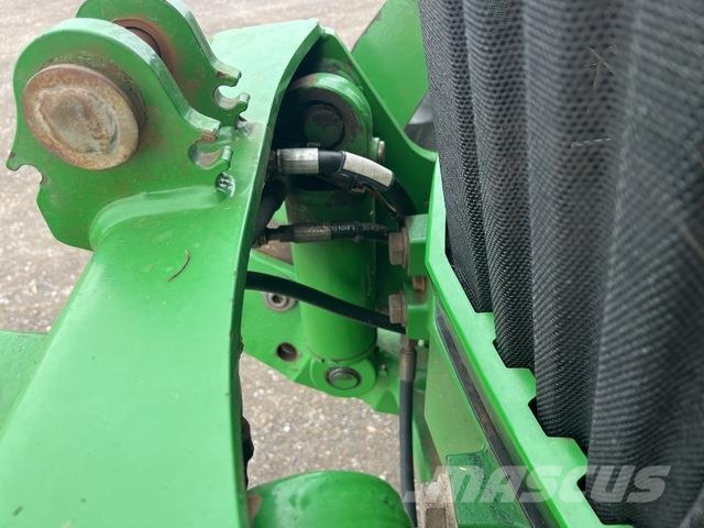 John Deere 5090R Tractors