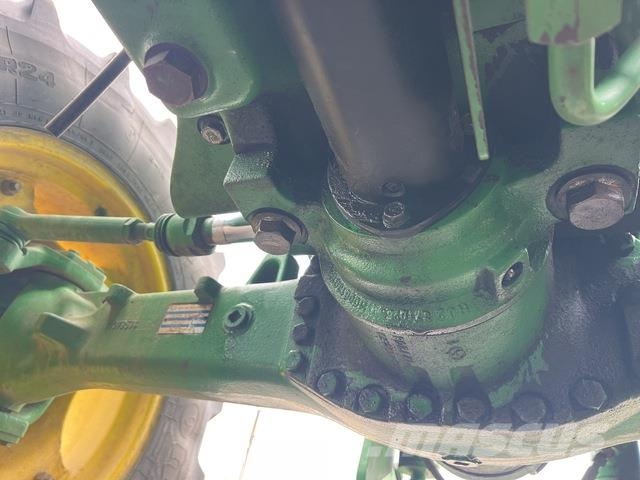 John Deere 5090R Tractors