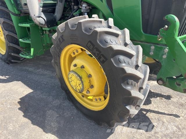 John Deere 5090R Tractors