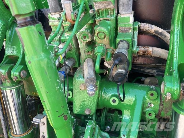 John Deere 5090R Tractors