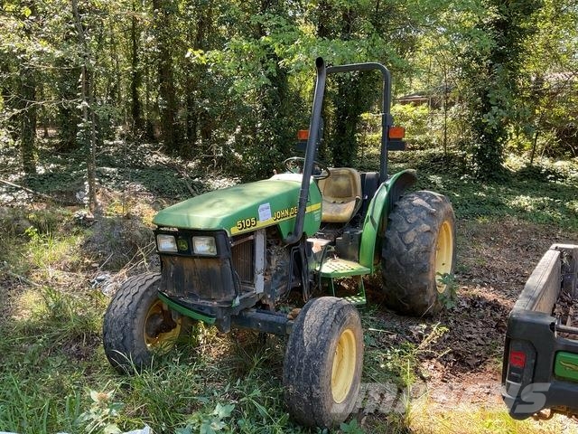 John Deere 5105 Manji traktori