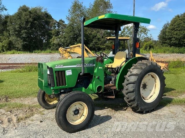 John Deere 5205 소형 트랙터
