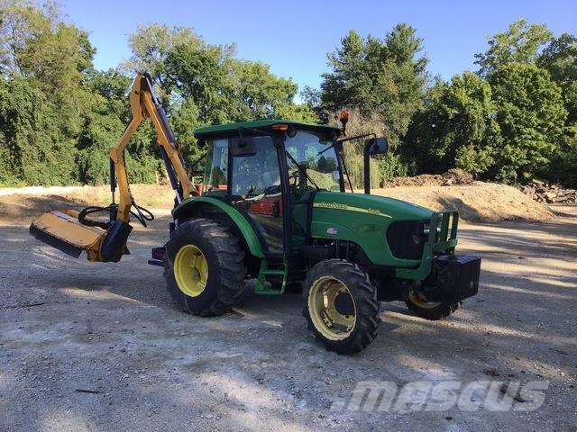 John Deere 5425 جرارات مدمجة