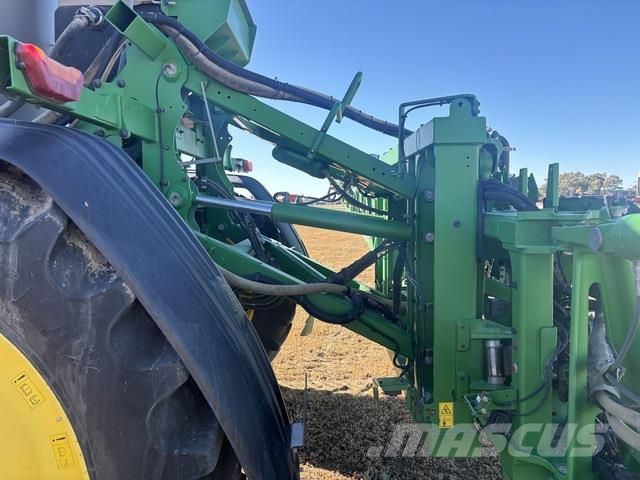 John Deere 616R Self-propelled sprayers