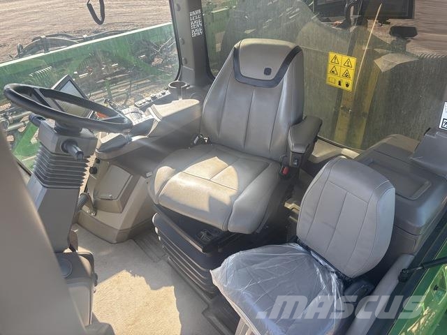 John Deere 616R Self-propelled sprayers