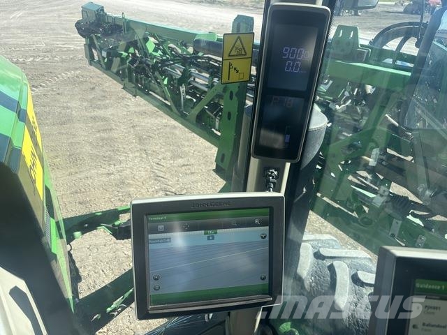 John Deere 616R Self-propelled sprayers