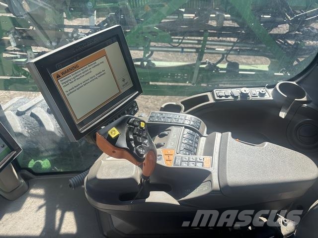 John Deere 616R Self-propelled sprayers