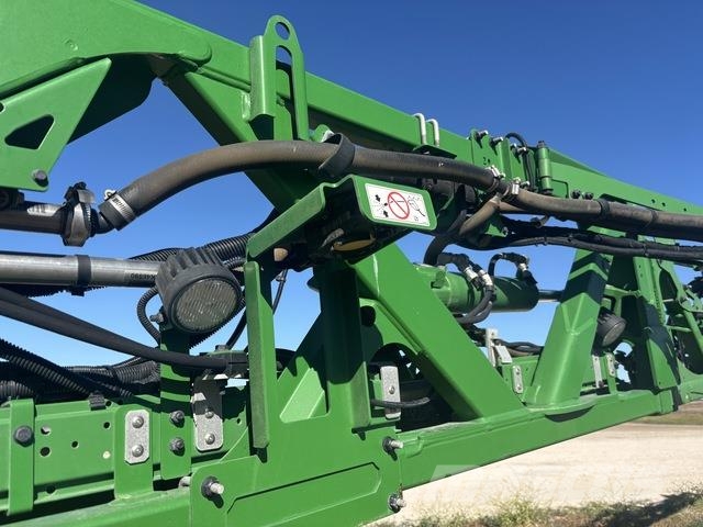 John Deere 616R Self-propelled sprayers