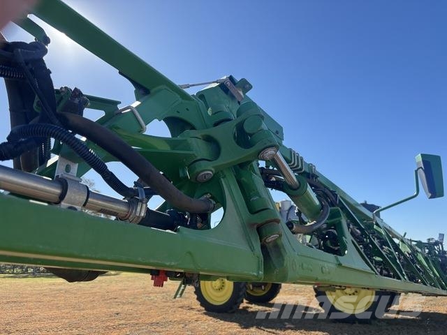 John Deere 616R Self-propelled sprayers