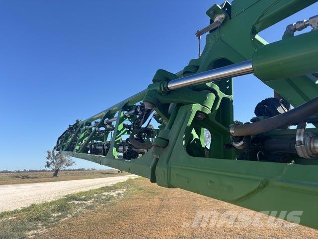 John Deere 616R Self-propelled sprayers