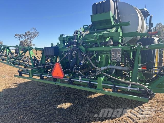 John Deere 616R Self-propelled sprayers