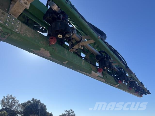 John Deere 616R Self-propelled sprayers