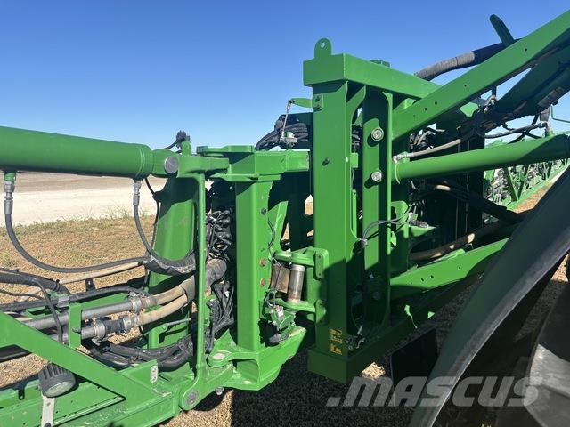 John Deere 616R Self-propelled sprayers