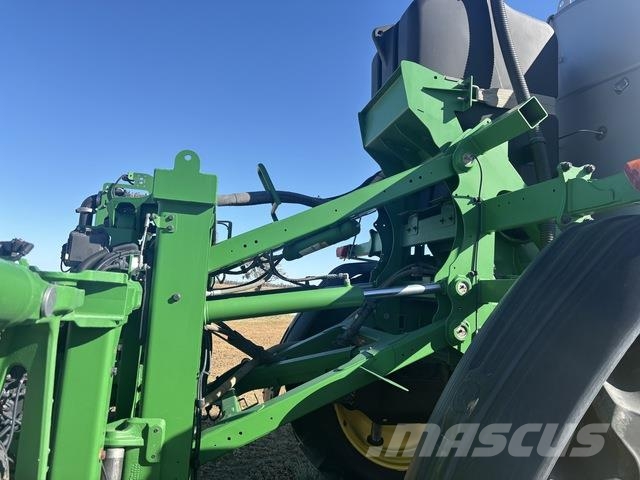 John Deere 616R Self-propelled sprayers