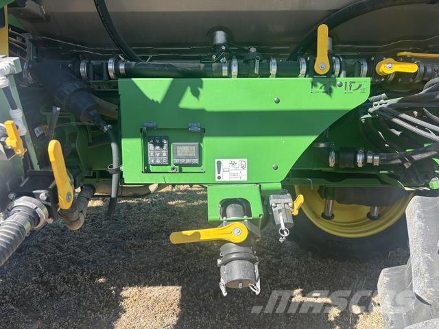 John Deere 616R Self-propelled sprayers
