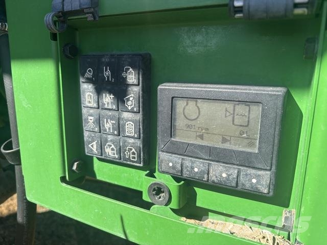 John Deere 616R Self-propelled sprayers