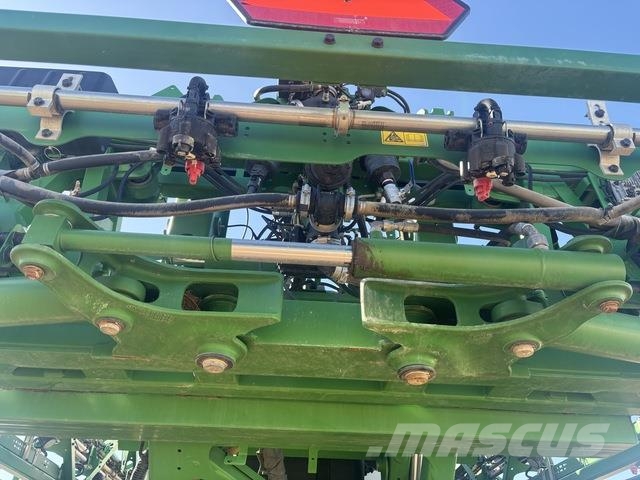 John Deere 616R Self-propelled sprayers