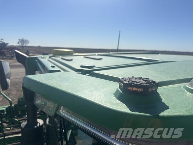 John Deere 616R Self-propelled sprayers