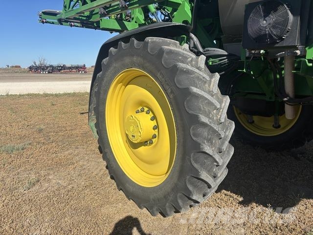 John Deere 616R Self-propelled sprayers