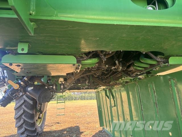 John Deere 616R Self-propelled sprayers